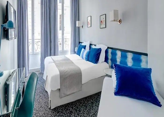 アカディア アストテル パリ