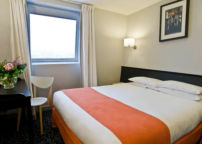 Acadia - Astotel מלון 3*