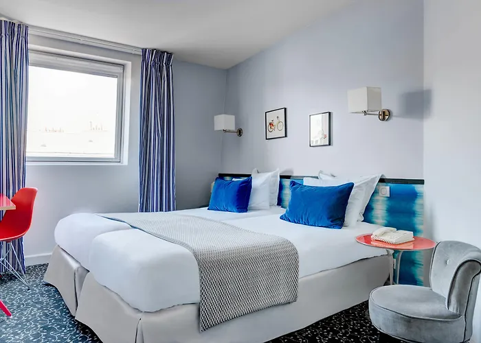 Acadia - Astotel מלון 3*