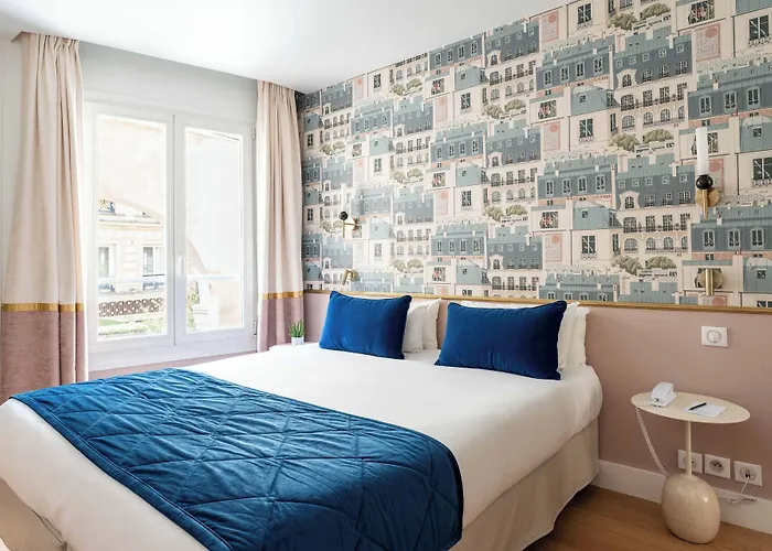 Acadia - Astotel מלון 3*