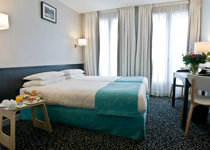 Acadia - Astotel מלון 3*